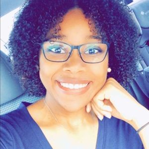 Meet your Posher, Emerald